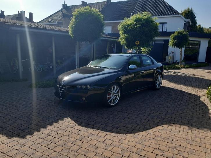 Alfa Romeo 159 JTDM 2000 TI, Auto's, Alfa Romeo, Particulier, ABS, Airbags, Airconditioning, Bluetooth, Boordcomputer, Centrale vergrendeling
