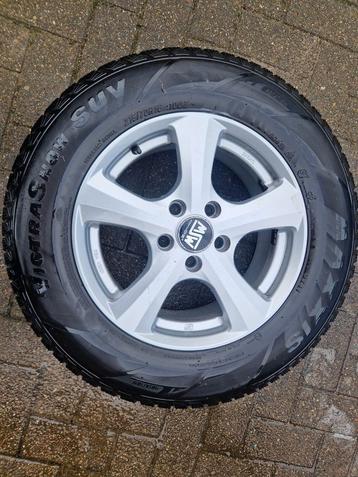 Winter Banden kia sportage maat 215/70r16 beschikbaar voor biedingen