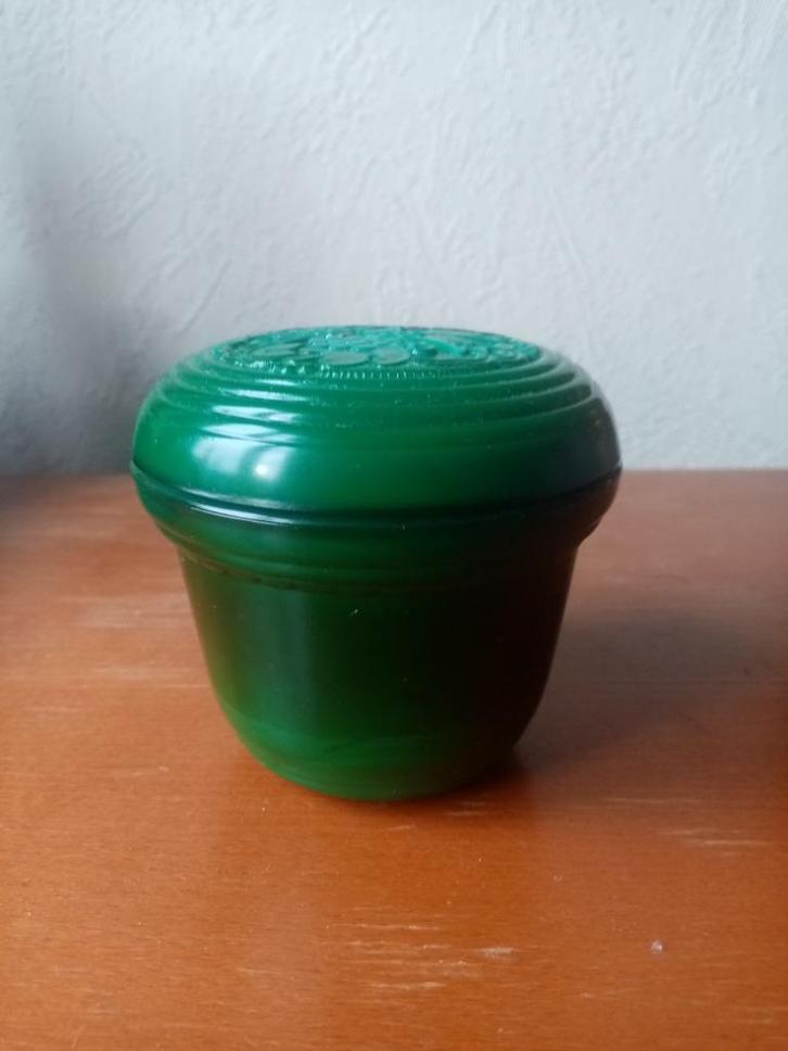 Boheemse sieradenpot van malachietglas/Henrich Hoffmann jare, Antiek en Kunst, Antiek | Glaswerk en Kristal, Ophalen of Verzenden