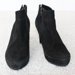 Mooie Suede Unisa Laarsjes (Maat 39) s12 € 20,-, Kleding | Dames, Schoenen, Verzenden, Zwart, Lage of Enkellaarzen, Unisa