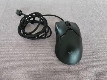 Razor Viper mini met draad beschikbaar voor biedingen