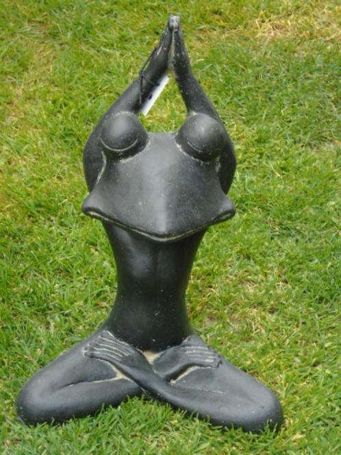 Standbeeld van een kikker in meditatie in gepatineerde steen, Tuin en Terras, Tuinbeelden, Nieuw, Dierenbeeld, Steen, Ophalen