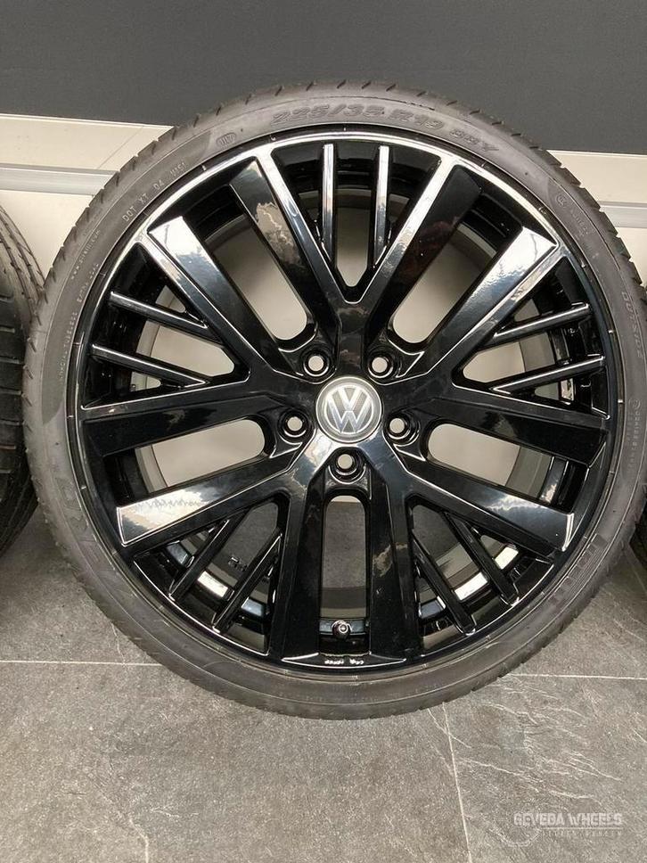 19'' originele Volkswagen Golf / Caddy velgen + banden 5x112, Auto-onderdelen, Banden en Velgen, Banden en Velgen, Zomerbanden