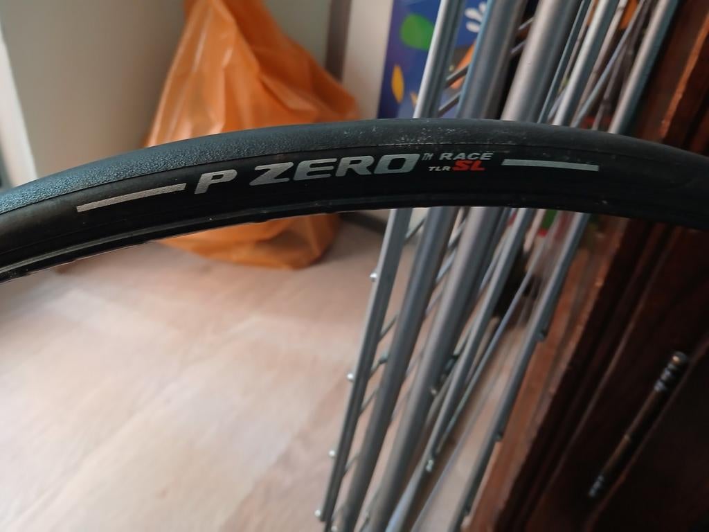 Pirelli Zero Tubeless 26 inch, Fietsen en Brommers, Ophalen of Verzenden