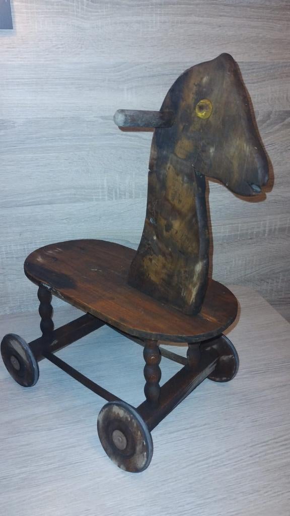 Oud paardje zie foto's jaren '50, Ophalen