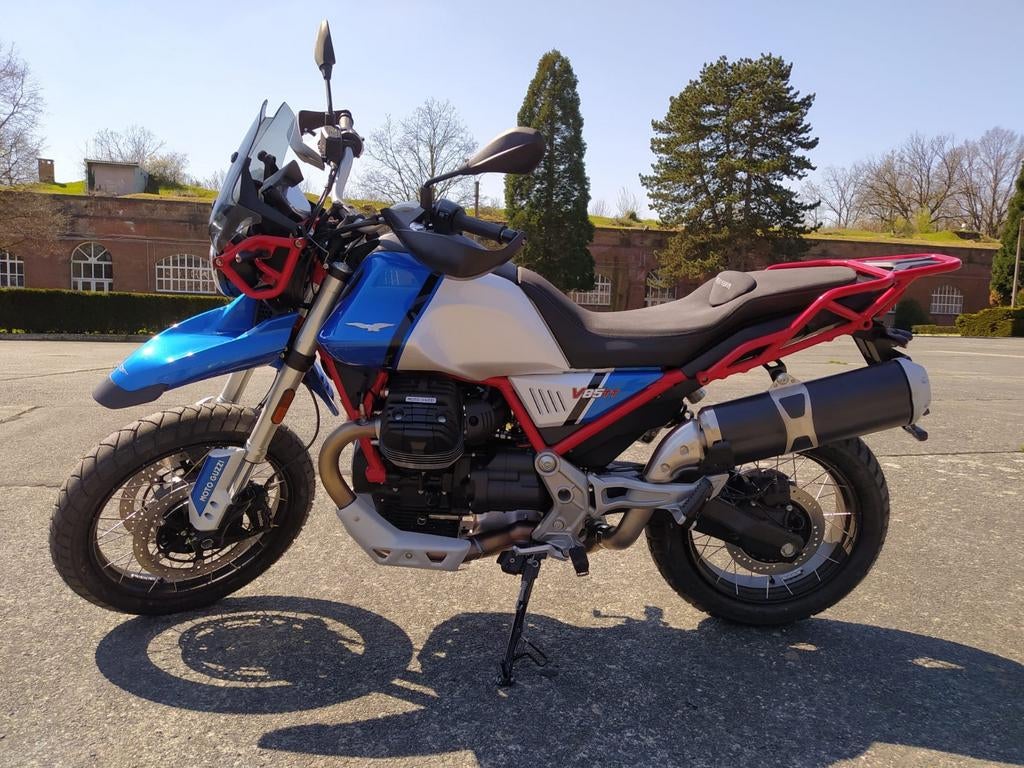 Moto Guzzi V85 TT Evocative BLU, Occasion, Particulier, Meer dan 35 kW