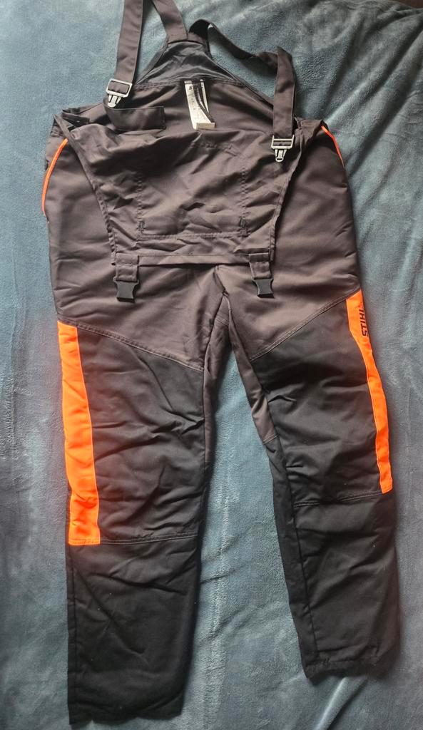 Pantalon STIHL protection tronçonneuse (neuf), Bricolage & Construction, Vêtements de sécurité, Enlèvement