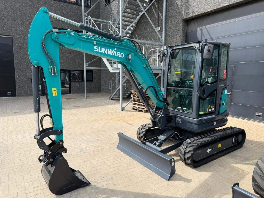 Sunward SWE 35UF, Ophalen, Graafmachine