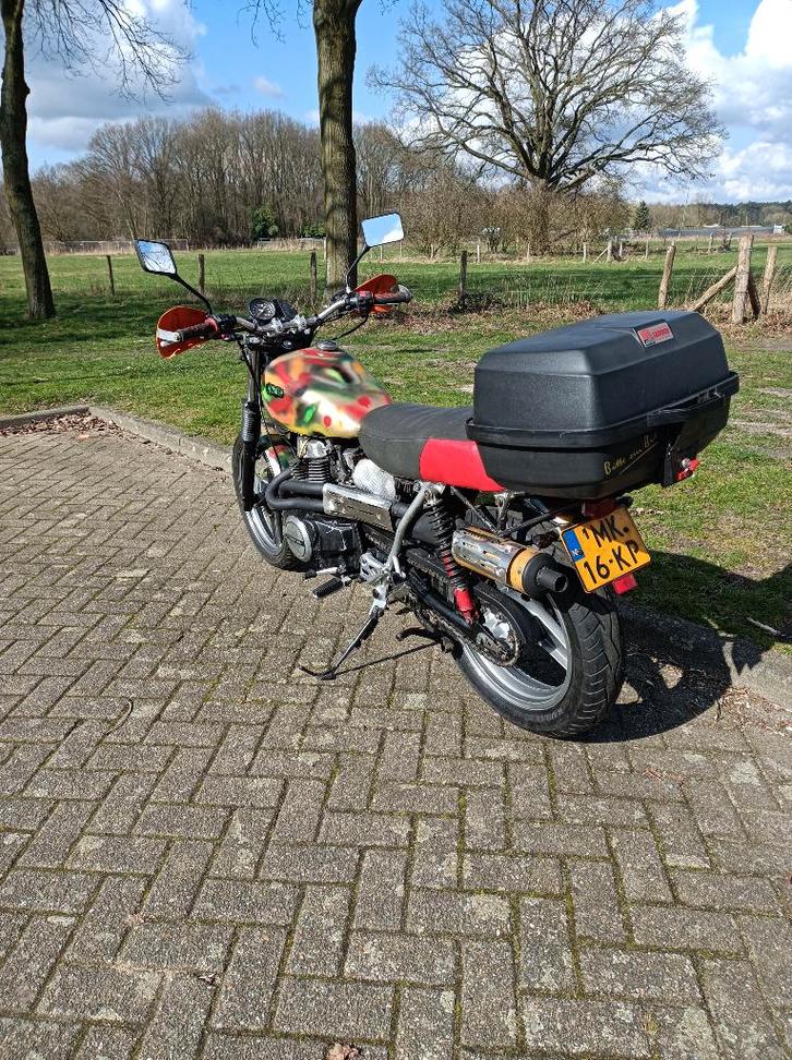 Honda  CM 400, Motoren, Motoren | Honda, Particulier, Naked bike, 12 t/m 35 kW, 2 cilinders, Minimaal motorrijbewijs A2, Ophalen