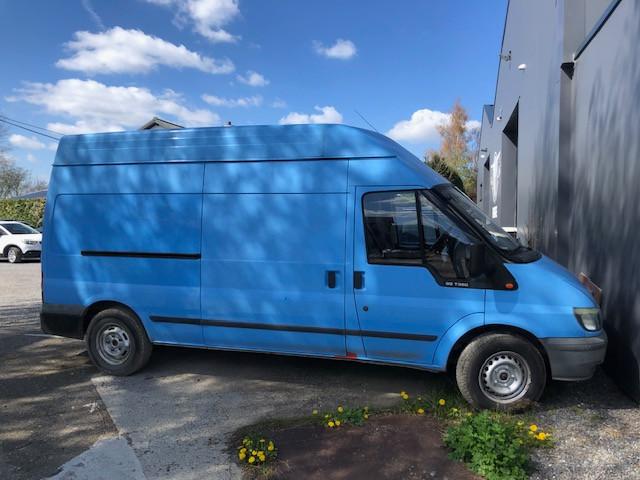 FORD Transit, Autos, Camionnettes & Utilitaires, Particulier, Ford, Diesel, 5 portes, Boîte manuelle, Bleu, Gris, Propulsion arrière