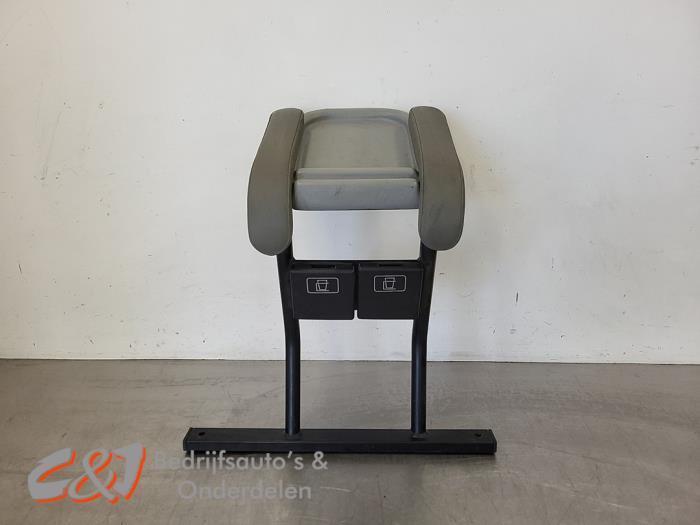 Accoudoir d'un Renault Trafic, Autos : Pièces & Accessoires, Habitacle & Garnissage, Renault, Utilisé, 3 mois de garantie, Enlèvement ou Envoi