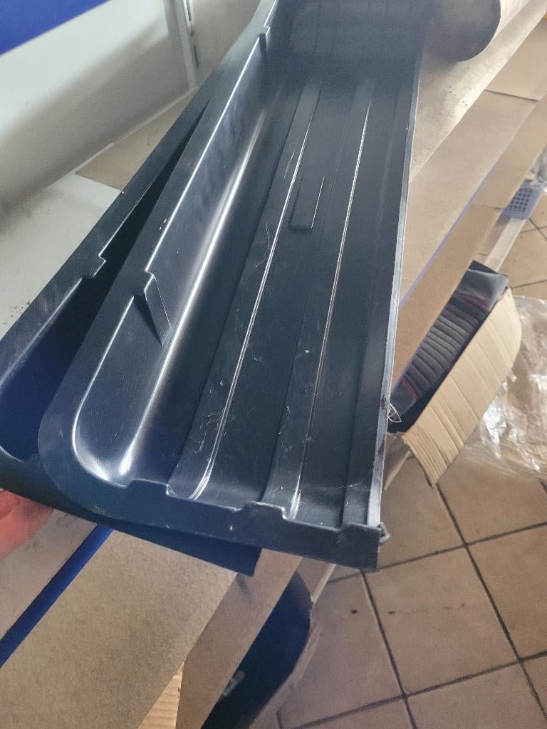 Paar nieuwe dorpels Skoda SAM + originele schroeven, Auto-onderdelen, Interieur en Bekleding, Skoda, Nieuw, Ophalen