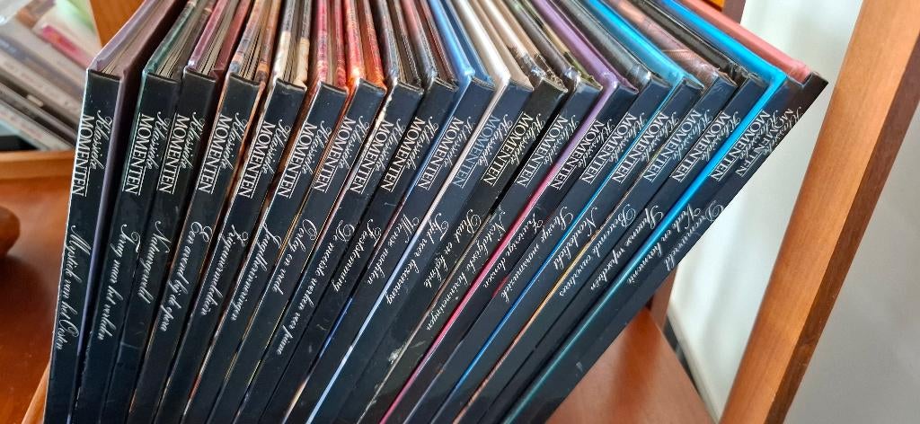 Cd reeks klassieke momenten-doe een bod, Cd's en Dvd's, Cd's | Instrumentaal, Ophalen, Zo goed als nieuw