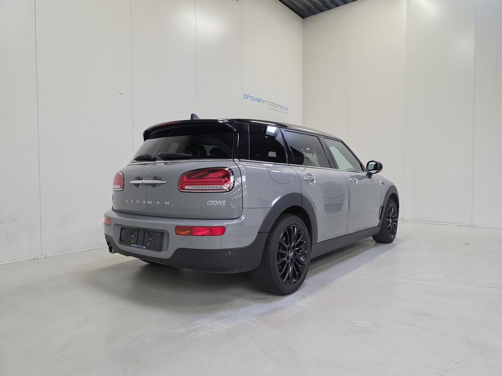 MINI Cooper Clubman 1.5 Benzine Autom. - Airco - GPS - Tops, Auto's, Mini, 5 zetels, Particulier, 3 cilinders, Zilver of Grijs