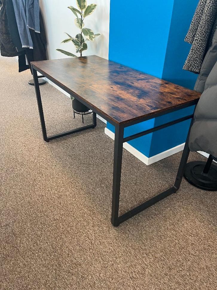 GRATIS BUREAUTAFEL — KOM OPHALEN, Huis en Inrichting, Bureaus, Zo goed als nieuw, Ophalen