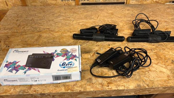 Maxspect gyre set van 2 pompen met controller, Dieren en Toebehoren, Vissen | Aquaria en Toebehoren, Gebruikt, Ophalen