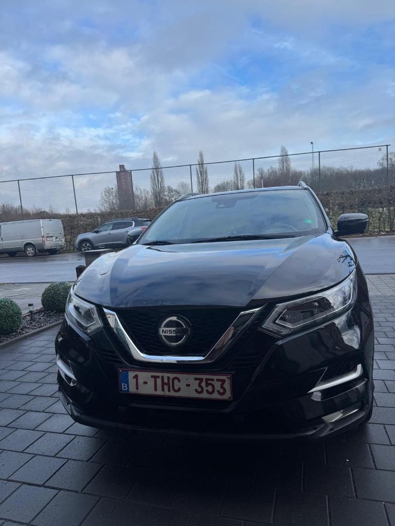 Nissan Qashqai 2020 FULL OPTION, motor 1.3, Auto's, Nissan, Particulier, Qashqai, Benzine, Euro 6, 5 deurs, Handgeschakeld, Zwart