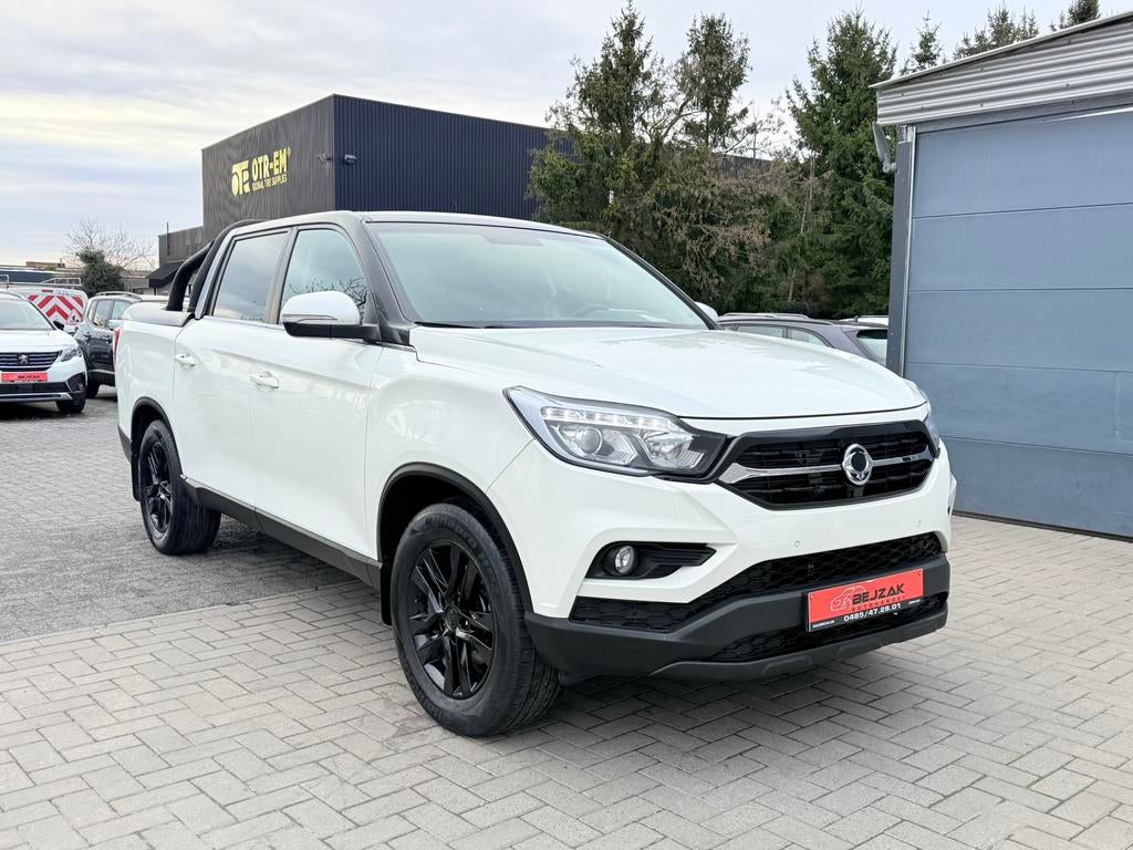 Ssangyong Musso Quarts 4WD 2.2d Autm 1j garantie 181PK, Automaat, https://public.car-pass.be/vhr/6c70d6d9-be27-4552-b81c-d8713dd8909c