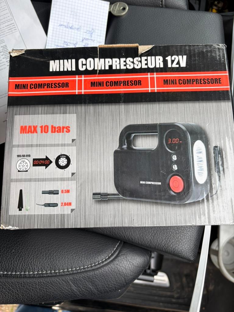 Mini auto 12V compressor in orig.verpakking,niet gebruikt, Ophalen, Zo goed als nieuw