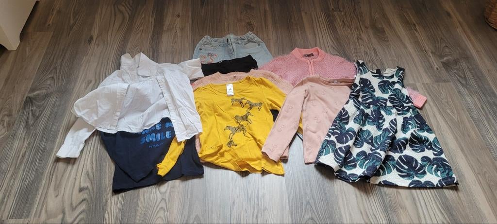 Lot de vêtements pour fille de 7 ans., Enfants & Bébés, Enlèvement ou Envoi, Comme neuf