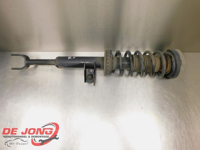 Barre amortisseur avant droit d'un BMW 5-Serie, Autos : Pièces & Accessoires, Suspension & Châssis, BMW, Utilisé, 3 mois de garantie