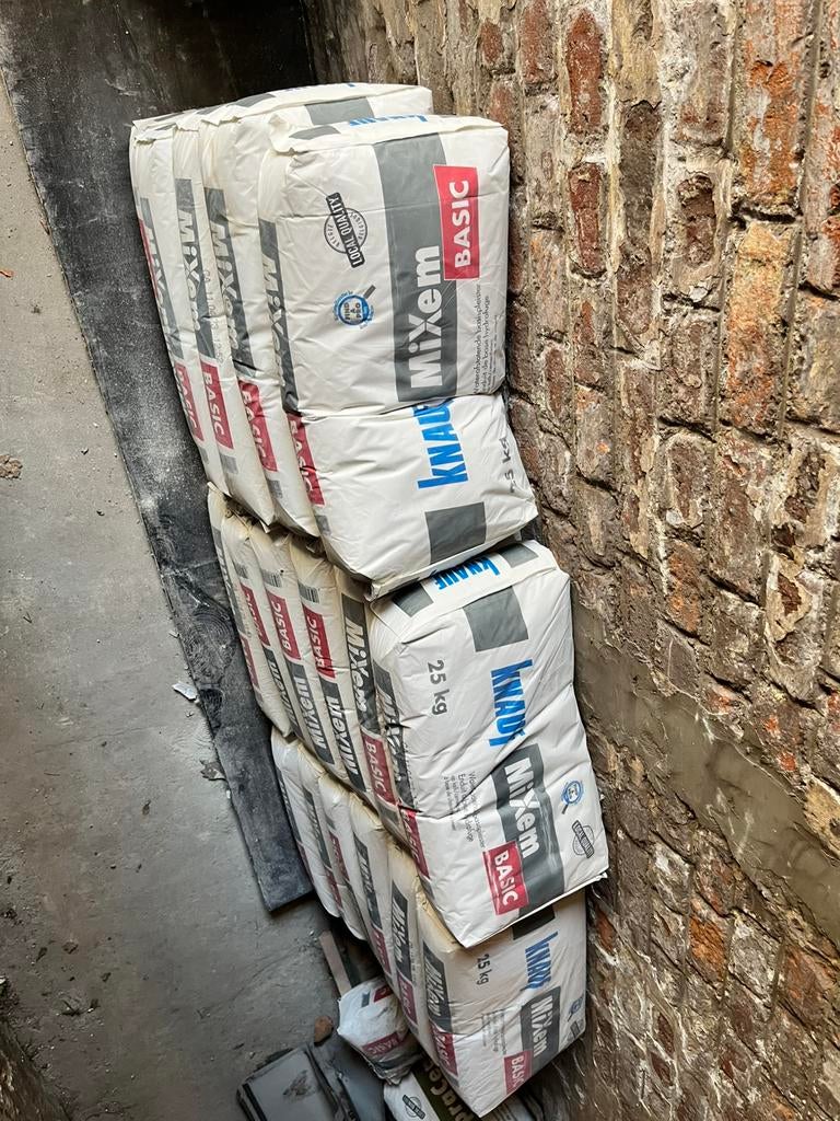 Knauf mixem basic 180 € pour 17 sacs, Enlèvement, Comme neuf