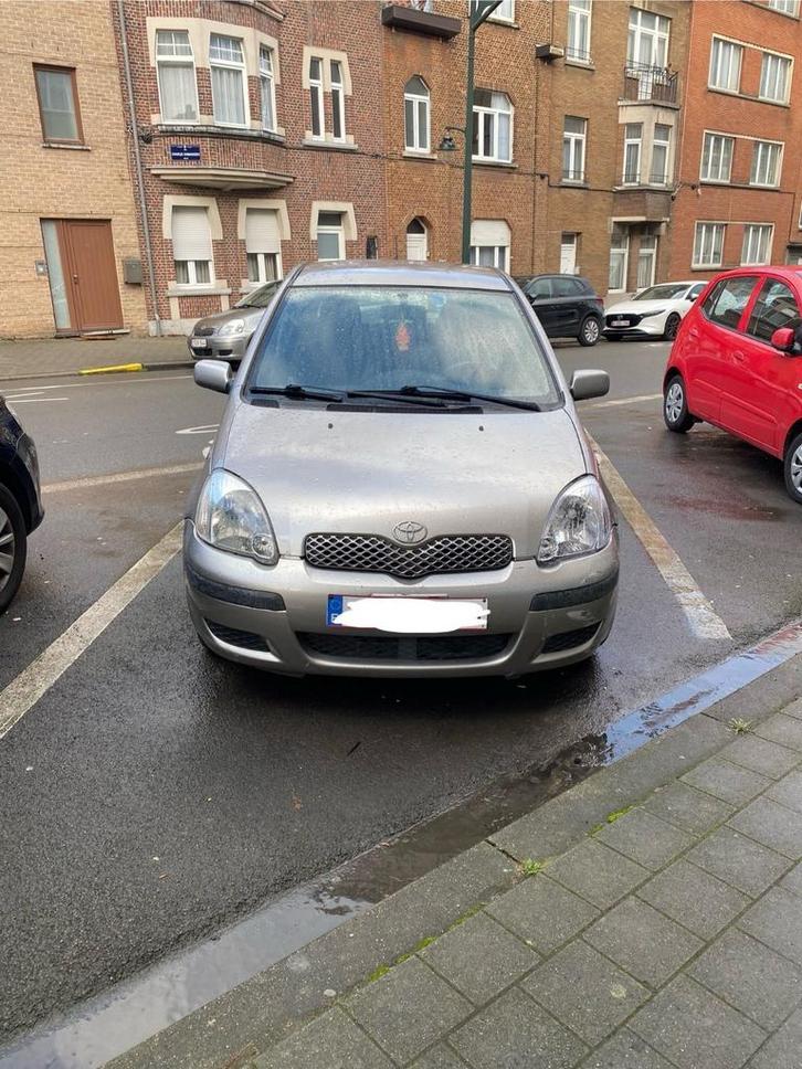 TOYOTA YARIS, Autos, Toyota, Particulier, Yaris, Airbags, Verrouillage central, Vitres électriques, Assistance au freinage d'urgence