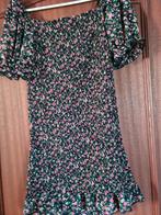 TM zwarte jurk met roze en witte bloemen, Ophalen of Verzenden, Zo goed als nieuw, Maat 38/40 (M), Zwart