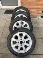 Velgen met banden 195 55 15 nieuwe banden steekmaat 4x114.3, Enlèvement, Pneu(s)