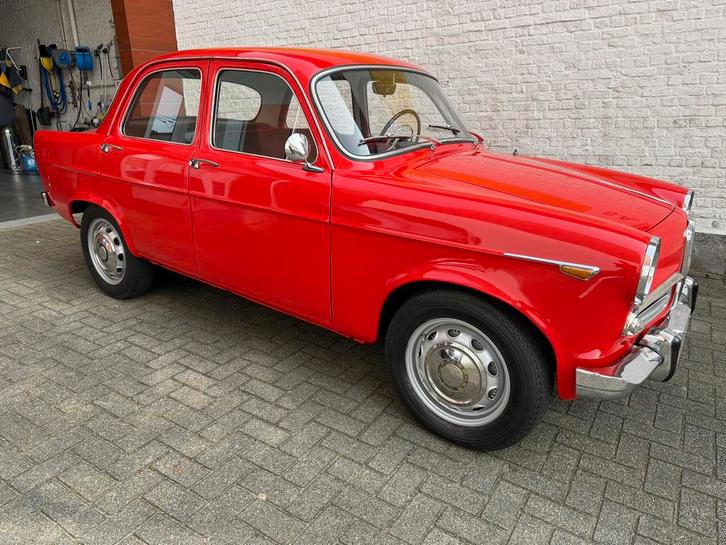 ALFA ROMEO GIULIETTA 1300 Ti 1960 Rouge, Auto's, Oldtimers, Particulier, Alfa Romeo, Benzine, Berline, 4 deurs, Handgeschakeld