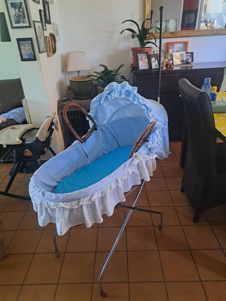 Babywiegje, Ophalen, Wieg