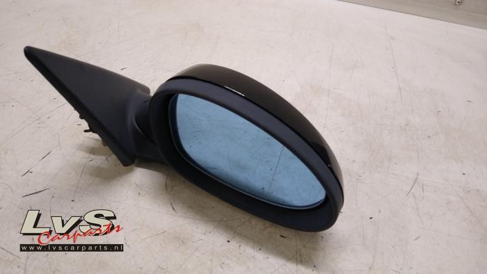 Rétroviseur extérieur droit d'un BMW 3-Serie, Autos : Pièces & Accessoires, Rétroviseurs, BMW, Utilisé, 3 mois de garantie, Enlèvement ou Envoi