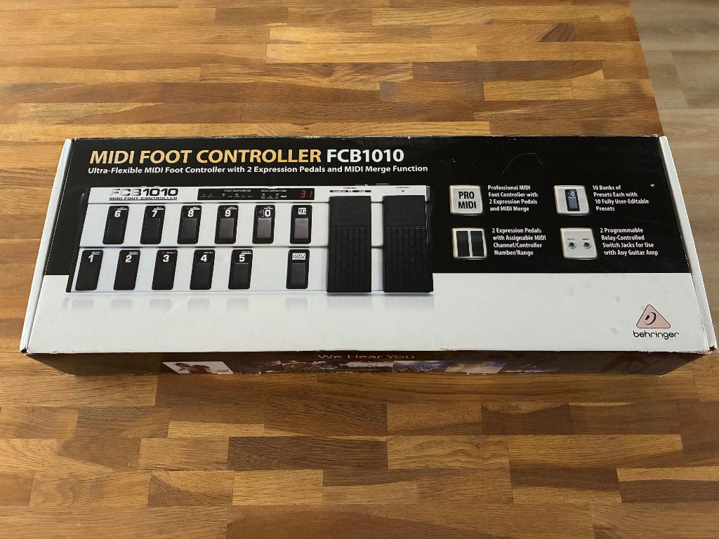 Behringer FCB1010 midi foot controller, Enlèvement, Comme neuf