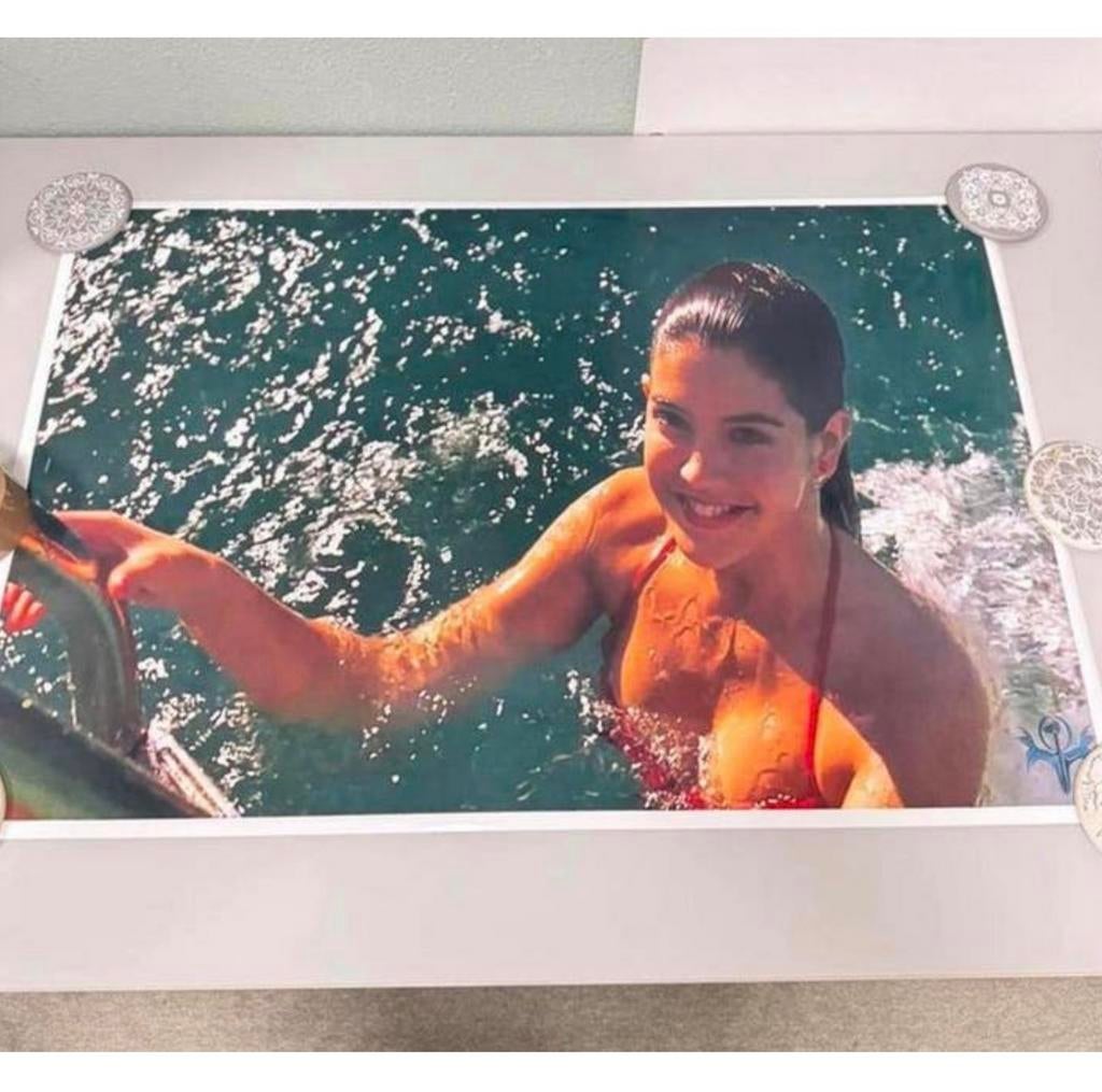 Affiche XL PHOEBE CATES 61 x 91 Fast Times at Ridgemont High, Enlèvement ou Envoi, Neuf, Film, Affiche