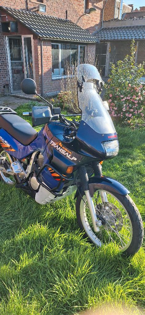 Honda transalp xl 600v, Motoren, Motoren | Honda, Particulier, Toermotor, meer dan 35 kW, 2 cilinders, Handvatverwarming, Sportuitlaat