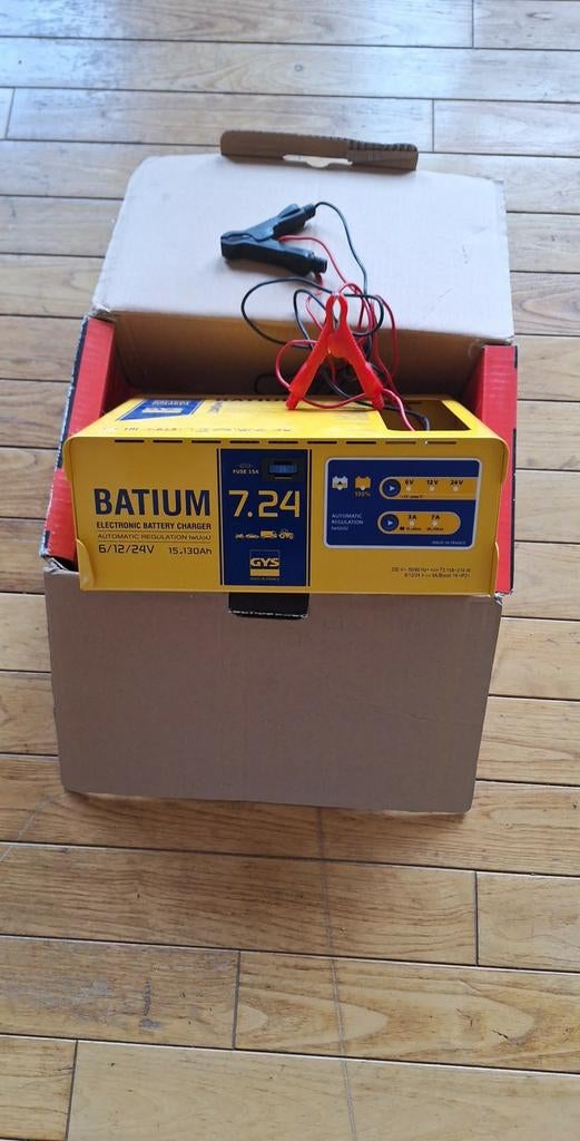 À vendre un Scooter Kawasaki 300J, Motos, Femmes, Seconde main, XL, Autres types