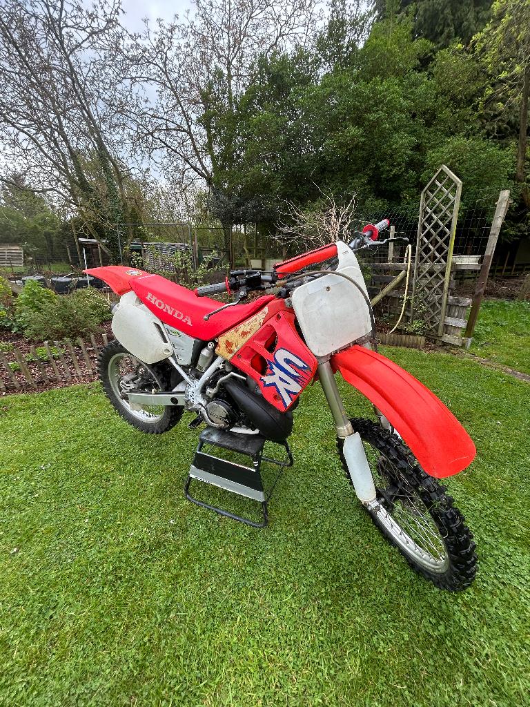 Honda cr 250 1990, Motos, Occasion, Particulier, Moto de cross, 12 à 35 kW