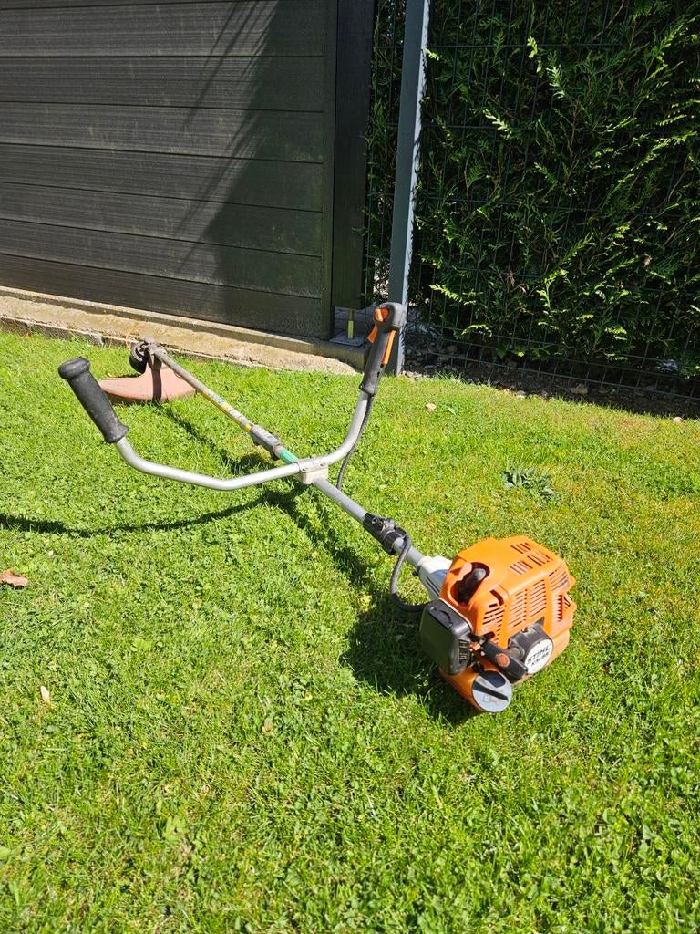 Débroussailleuse stihl KM 85, Enlèvement