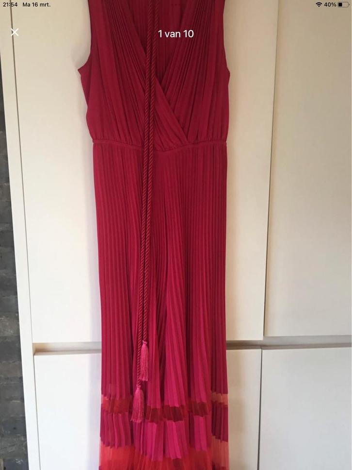 Twinset Milano jumpsuit Italiaanse 42 (38), Kleding | Dames, Jumpsuits, Zo goed als nieuw, Maat 38/40 (M), Rood, Ophalen of Verzenden