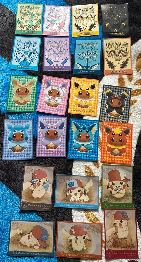 Sleeves Pikachu & Eevee, Hobby en Vrije tijd, Verzamelkaartspellen | Pokémon, Zo goed als nieuw, Ophalen of Verzenden