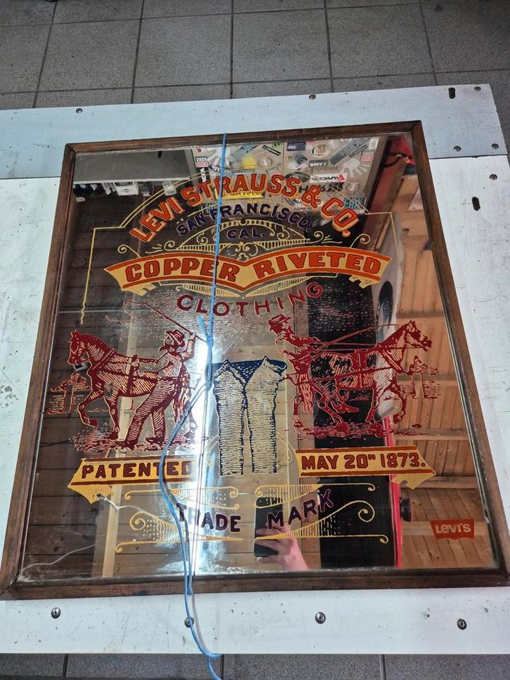 Levi's reclame spiegel, Collections, Marques & Objets publicitaires, Enlèvement
