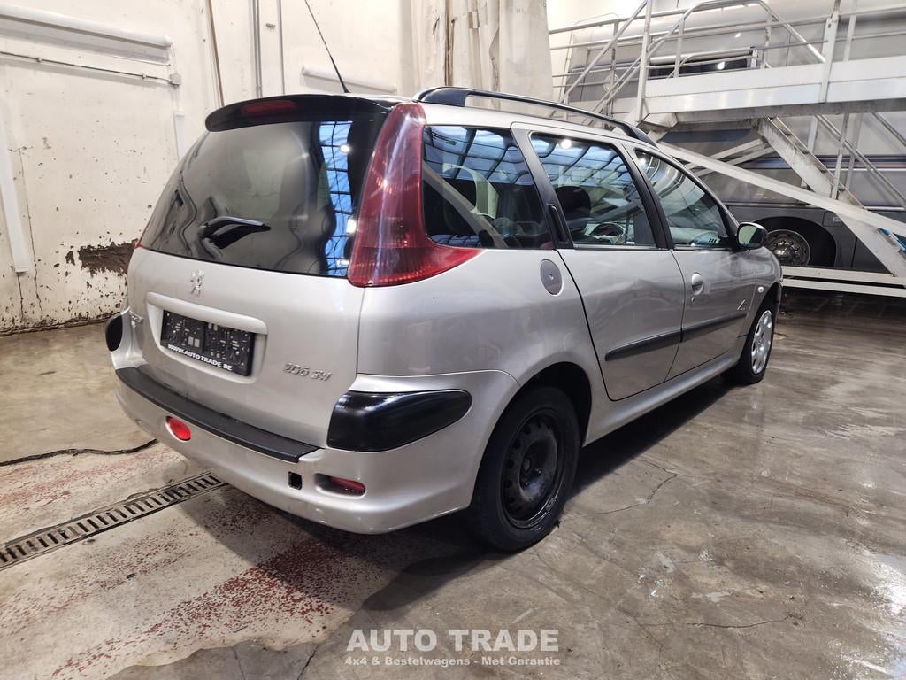 Peugeot 206 1.6 Diesel | Airco | 1 jaar garantie | keuring, Autos, Argent ou Gris, 50 kW, Entreprise, Boîte manuelle