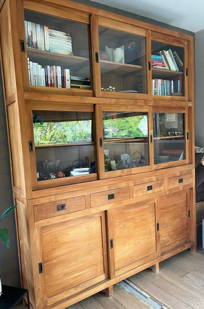 Teak vitrinekast, Huis en Inrichting, Ophalen, Zo goed als nieuw