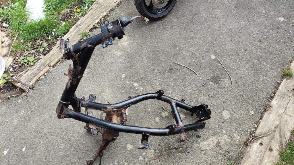 Peugeot tkr /squab frame met papieren, Enlèvement, Utilisé, Cadre, Peugeot