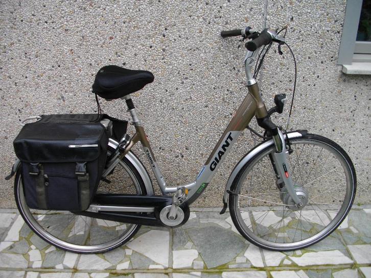 vélo électrique pour femmes, Vélos & Vélomoteurs, Vélos | Femmes | Vélos pour femme, Comme neuf, Giant, Accès (extra) bas, Vitesses
