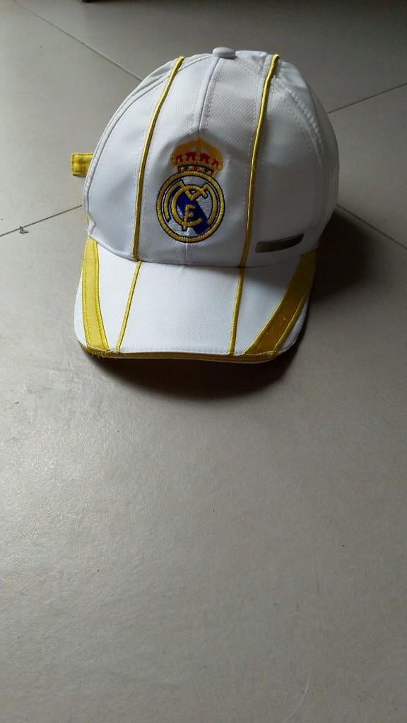 voetbalpet Real Madrid, Ophalen of Verzenden