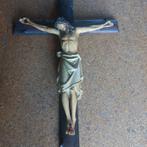 Crucifix, Enlèvement