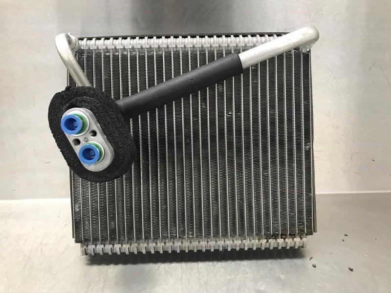 AIRCOVERDAMPER Kia Pro cee'd (EDB3) (01-2008/10-2012), Gebruikt, Kia