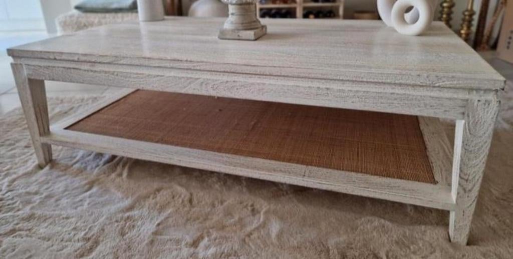 Table basse en très bon état., Maison & Meubles, 100 à 150 cm, Moins de 50 cm, Comme neuf, Enlèvement