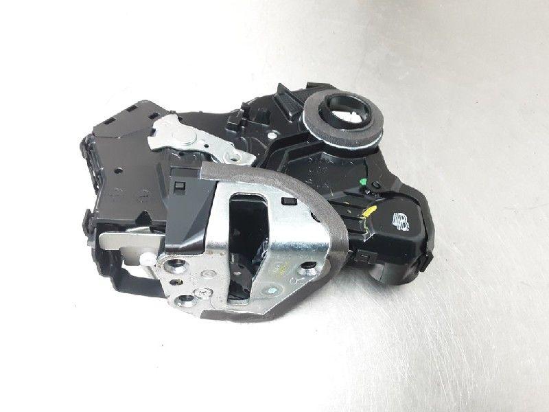 SERRURE DE PORTE RODS AVANT DROIT Toyota Auris (E18), Utilisé, Toyota